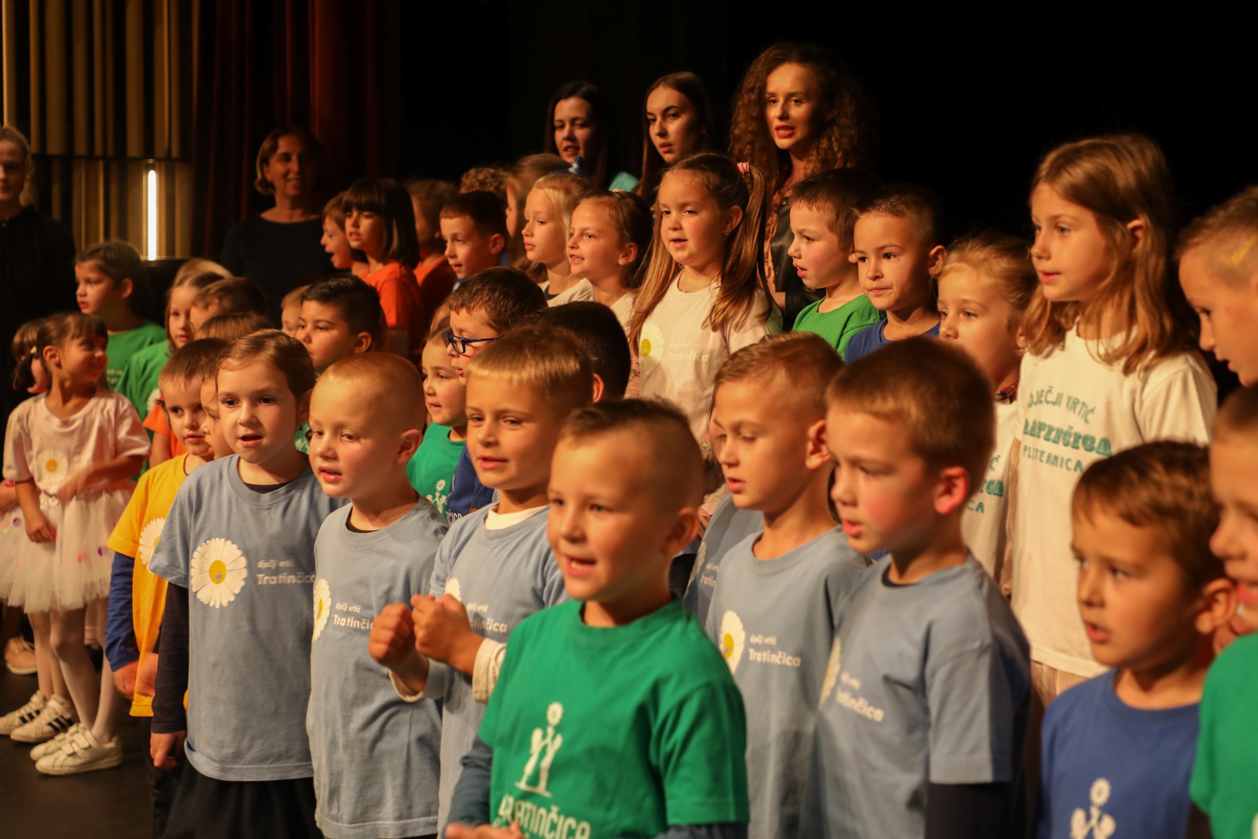 Dvorana prepuna djece: “Pleternica je Grad prijatelj djece tokom cijele godine”