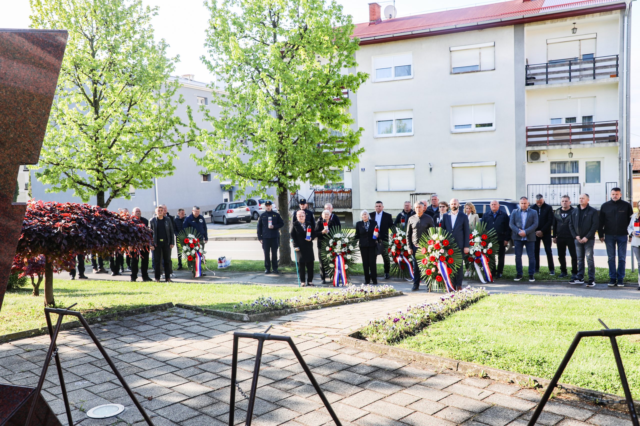 Polaganjem vijenaca u Pleternici obilježena 31. obljetnica operacije „Bljesak“