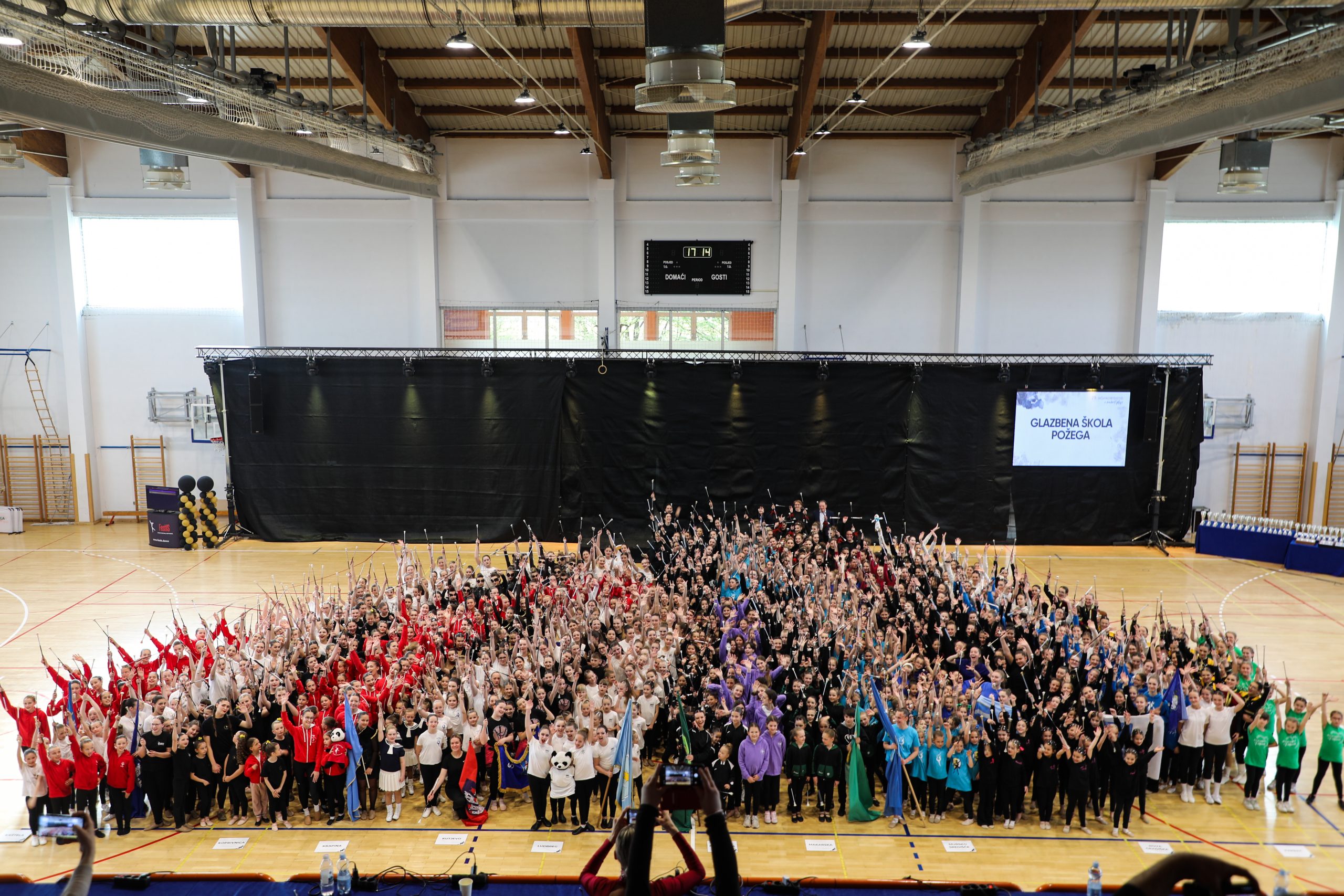 Pleternica ugostila više od 800 mažoretkinja na 29. državnom natjecanju