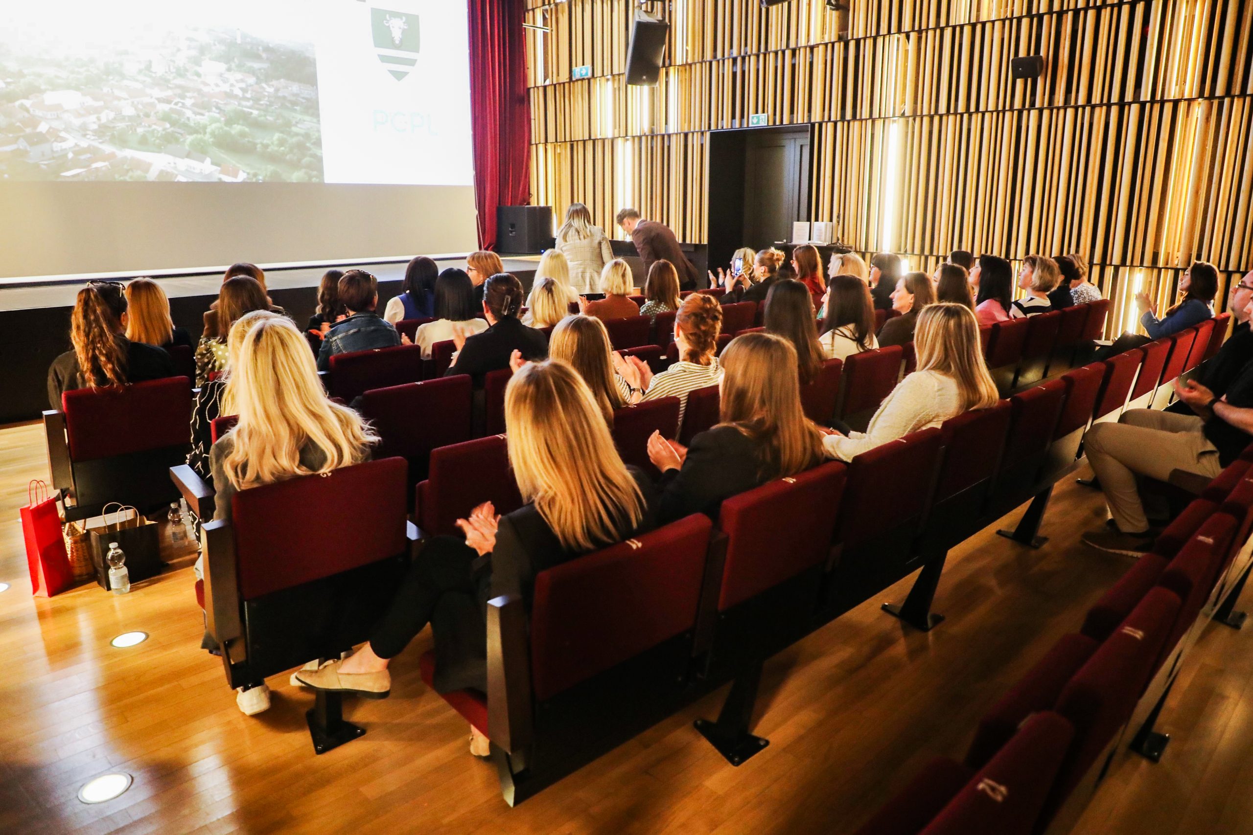 Održana konferencija za poduzetnice: „Želimo stvarati okruženje u kojem će poduzetnice imati potrebnu podršku za rast i razvoj“