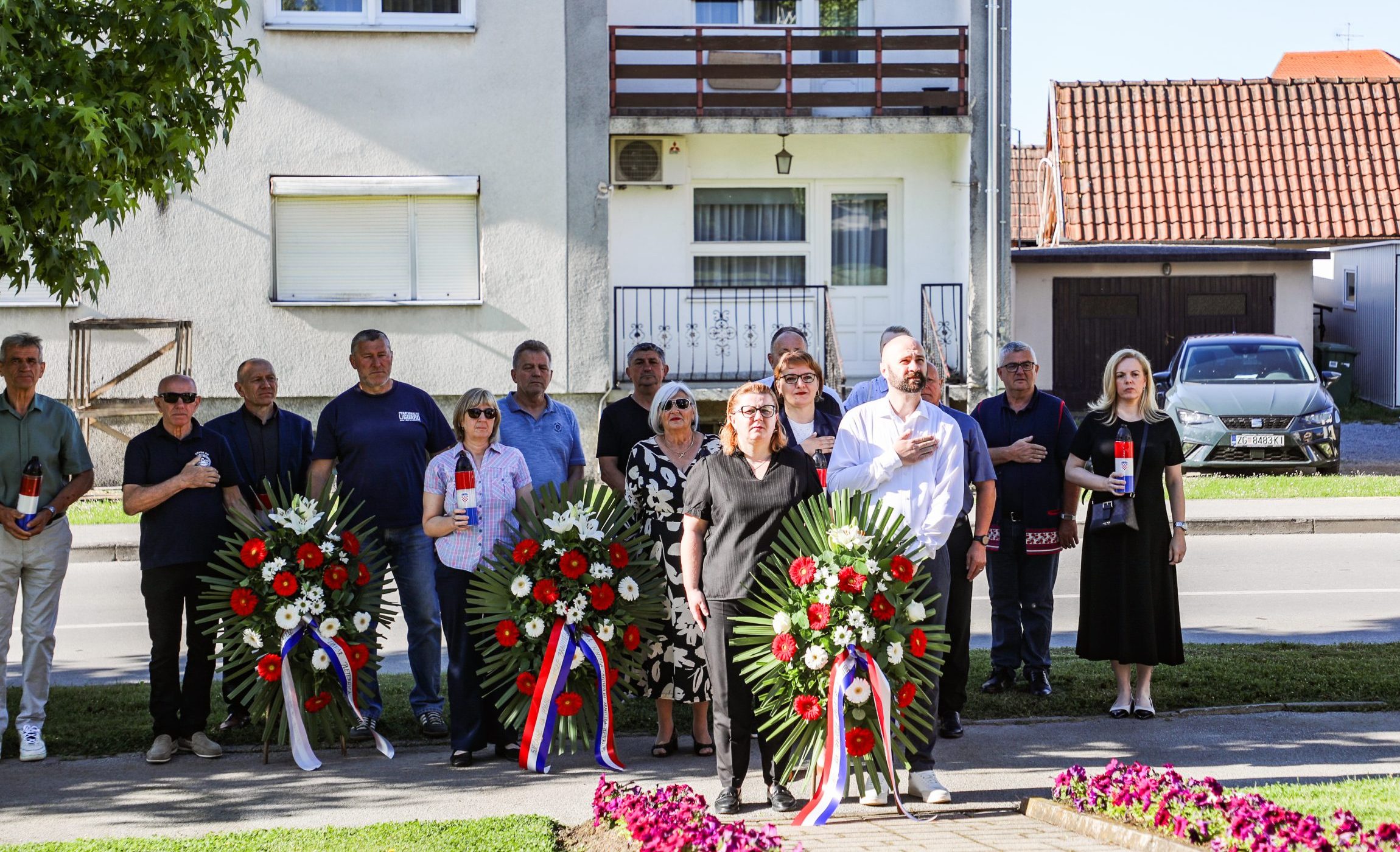 Pleternica obilježila Dan državnosti polaganjem vijenaca i molitvom za poginule hrvatske branitelje