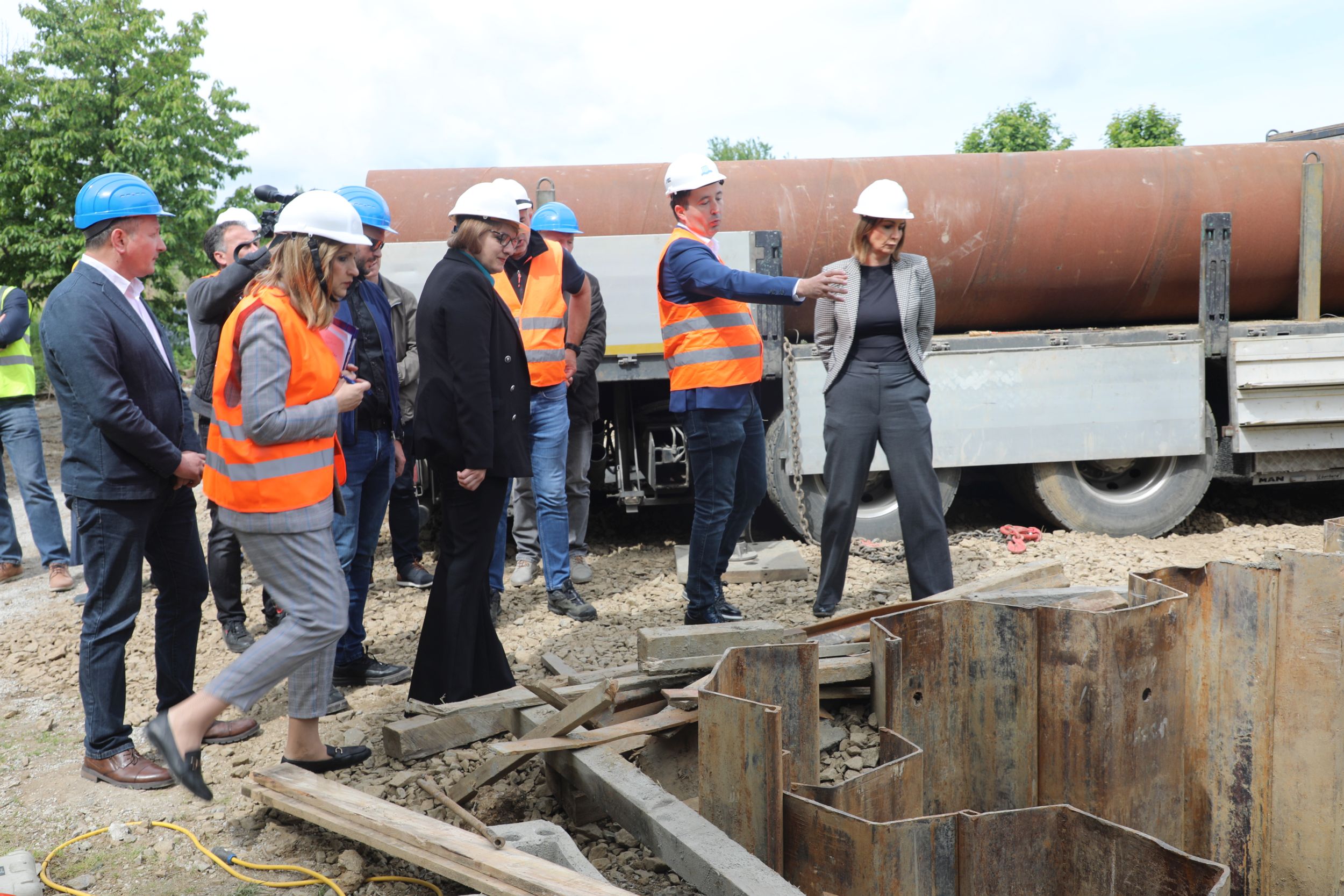 Prilikom obilaska gradilišta istaknuto kako projekt Aglomeracije Pleternica ulazi u završnu fazu