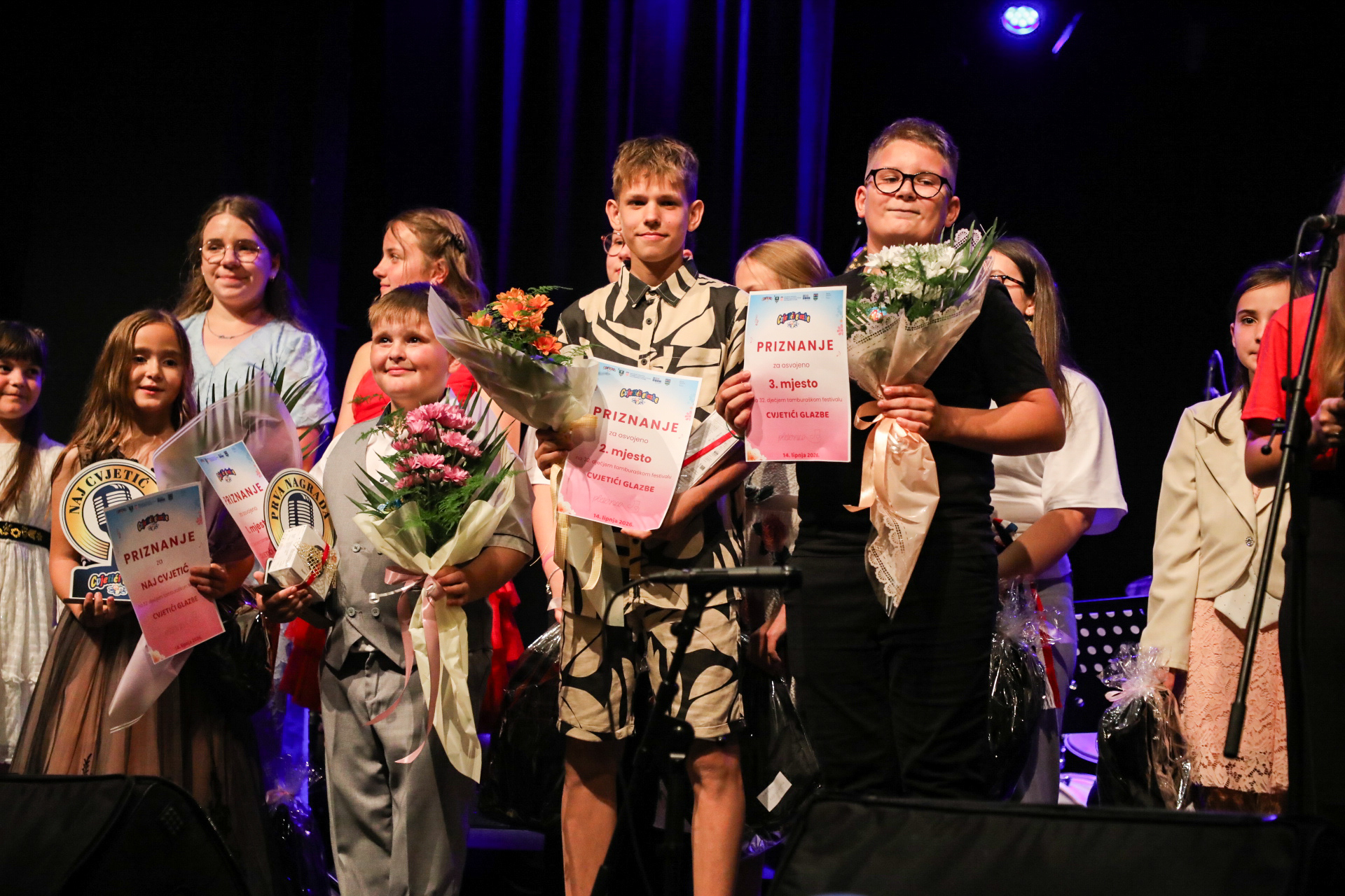 32. Cvjetići glazbe: Dječji talent, nove autorske pjesme i tambura ispunili festivalske večeri