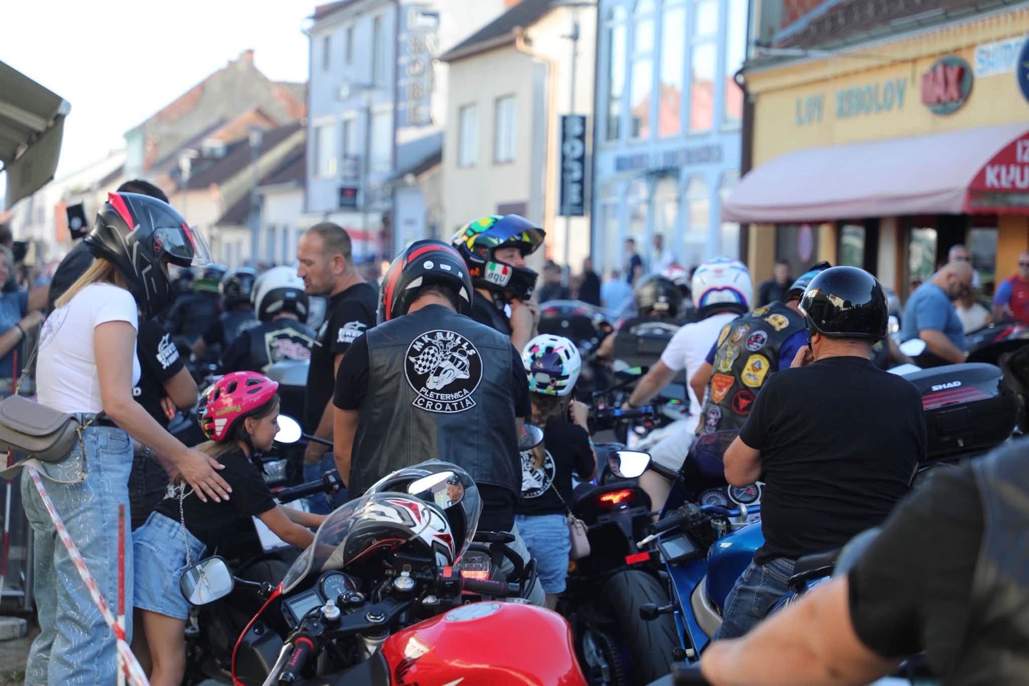 Najglasnija uvertira u ljeto: Jubilarni 15. Moto susreti okupili brojne posjetitelje u Pleternici